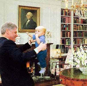 Alexander meets President Bill Clinton in the White House